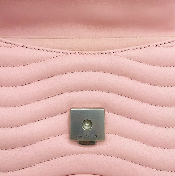 SOLD!!!!Louis Vuitton New Wave Chain Bag Mm S Pin - Picture 6 of 16